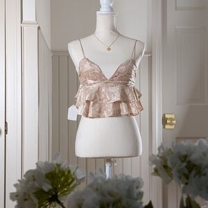 Dress Forum Champagne Floral Ruffle Cami Top Size S NWT